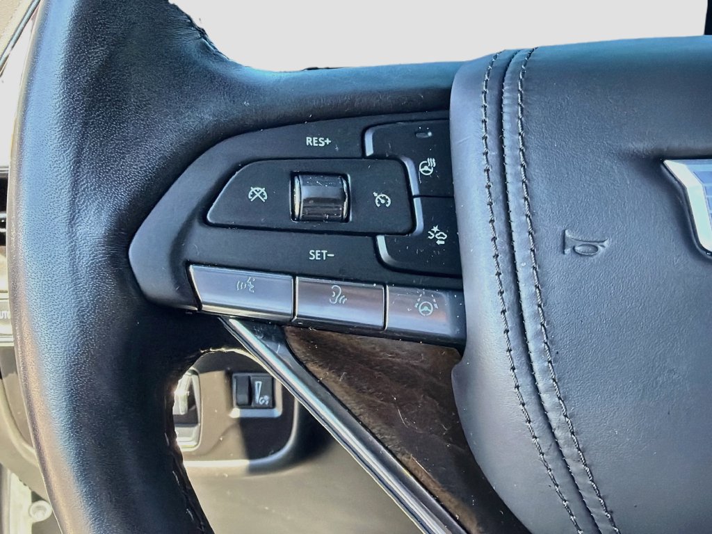 Used 2023 Cadillac Escalade ESV Sport Platinum w/ LPO, ONYX Package AWD/4WD image 40