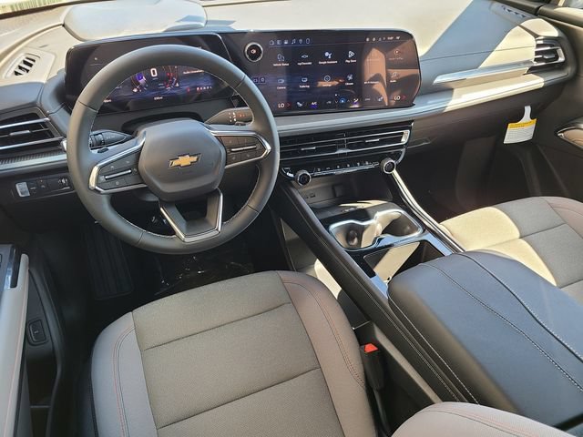New 2026 Chevrolet Traverse LT w/ Driver Confidence Package FWD image 32