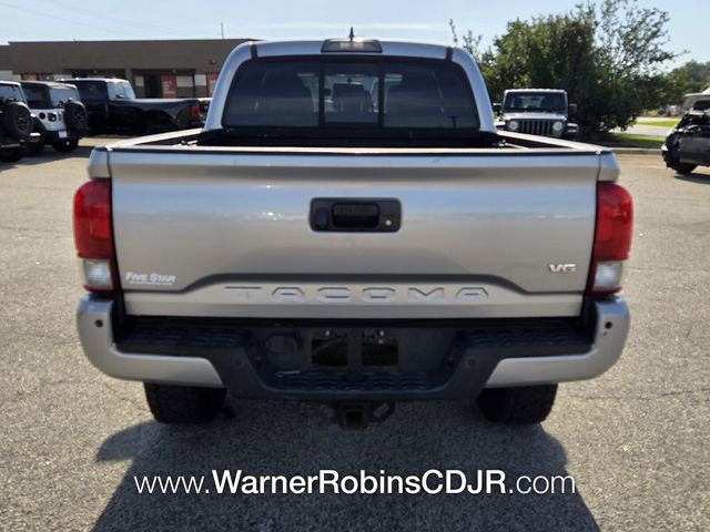 Used 2016 Toyota Tacoma TRD Sport w/ Premium & Technology Package RWD image 11