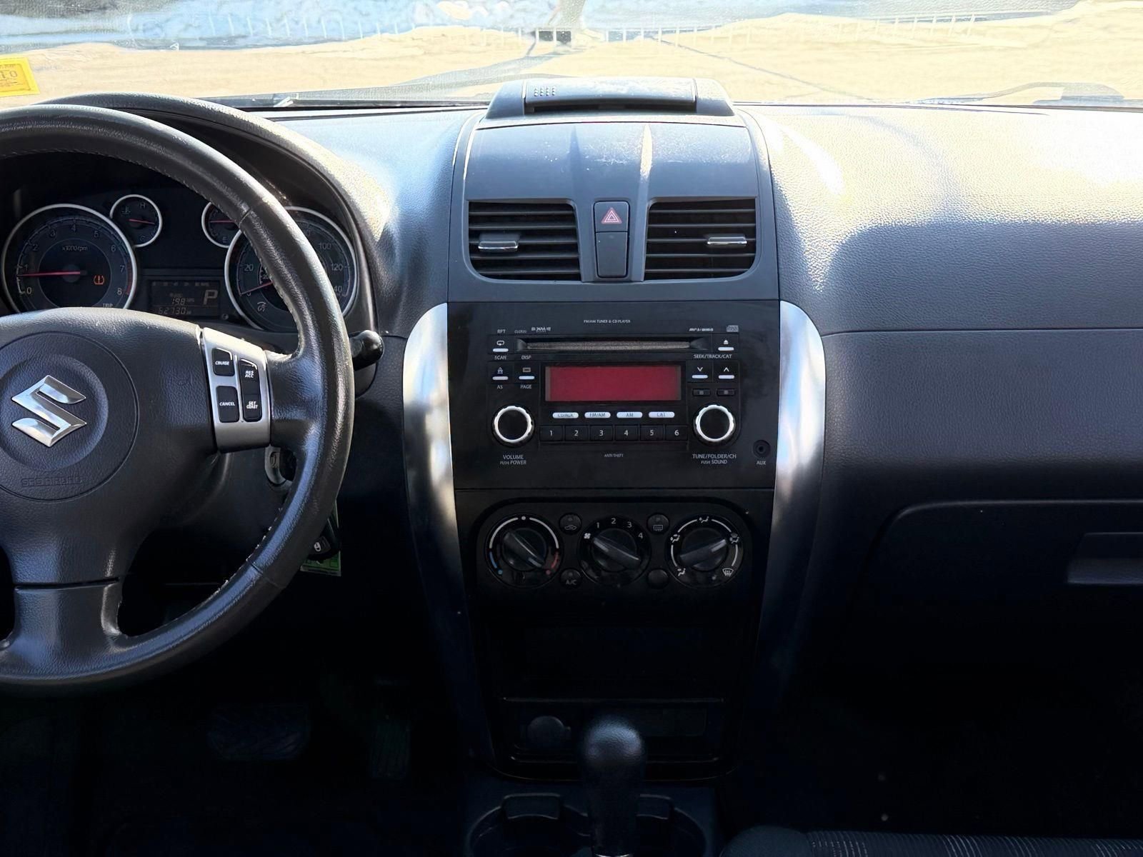 Used 2011 Suzuki SX4 AWD Hatchback image 17