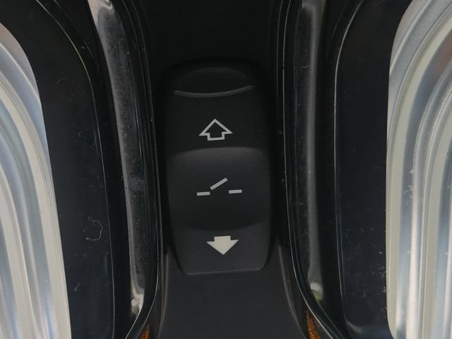 Used 2019 BMW 330i xDrive Sedan AWD/4WD image 24