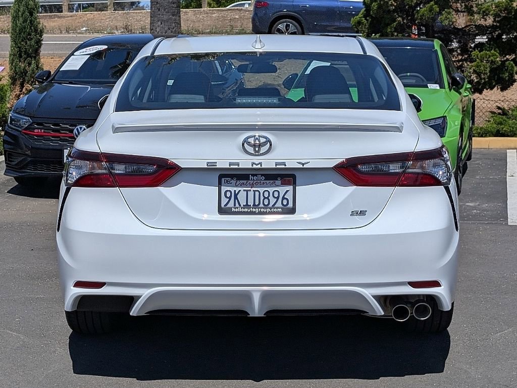 Used 2024 Toyota Camry SE FWD image 11