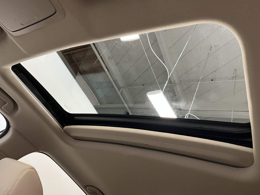 Used 2020 Honda CR-V Touring image 10