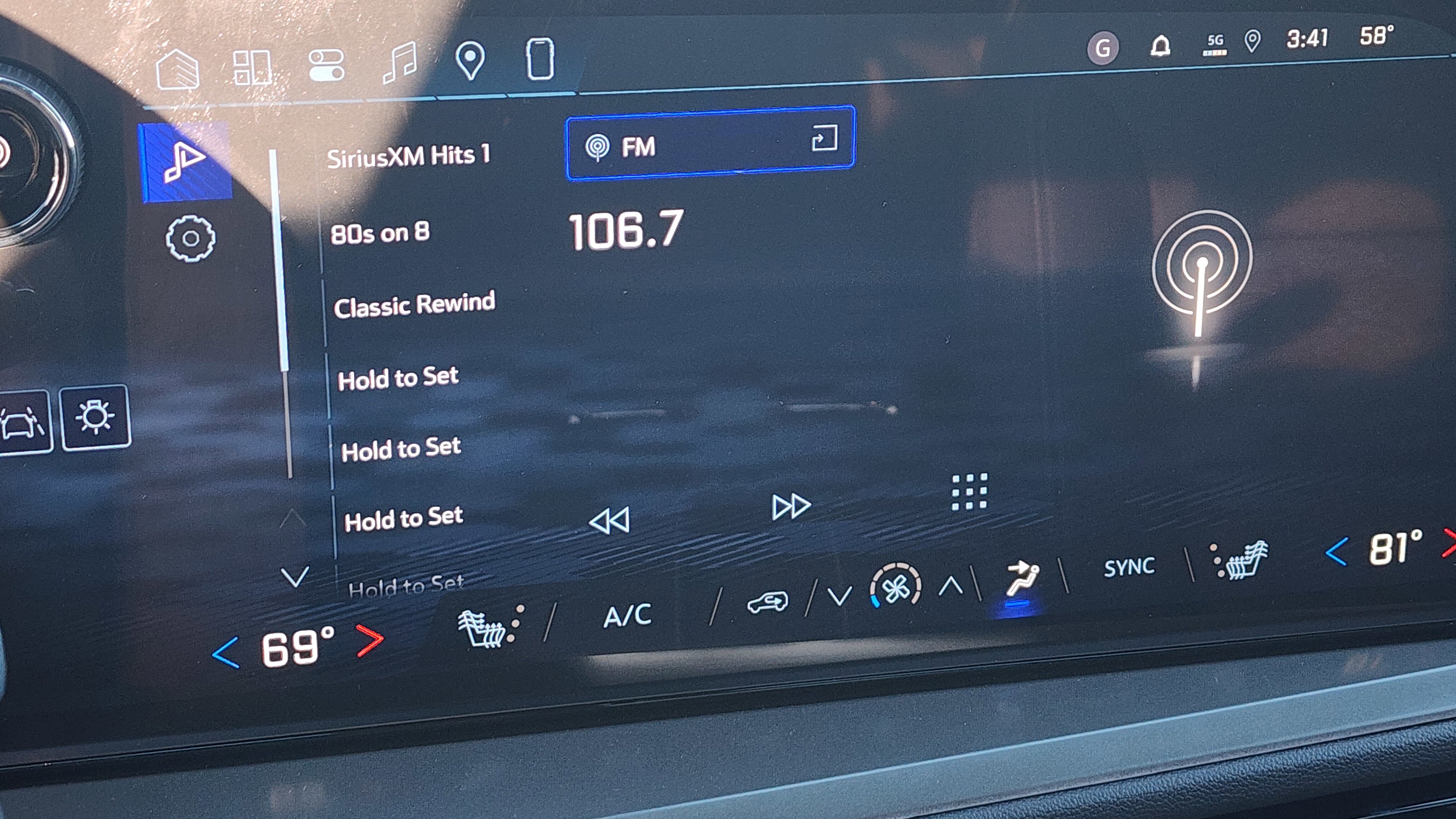 New 2026 Chevrolet Traverse LT image 14