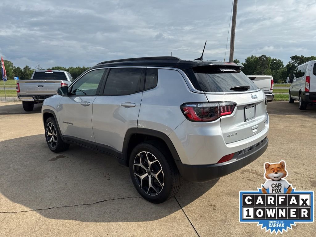 Used 2025 Jeep Compass Limited AWD/4WD image 5