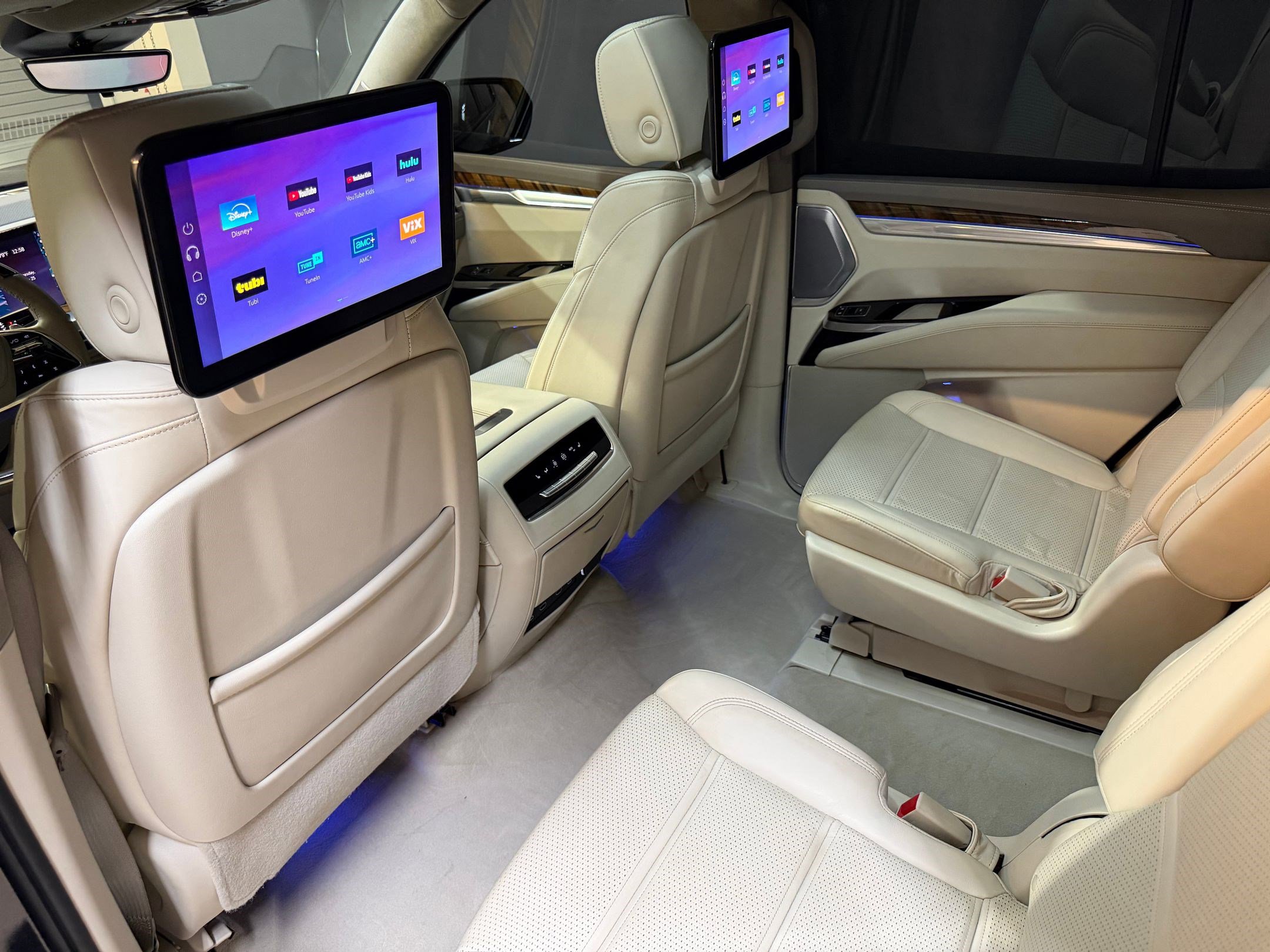 Certified 2025 Cadillac Escalade Sport Platinum image 49