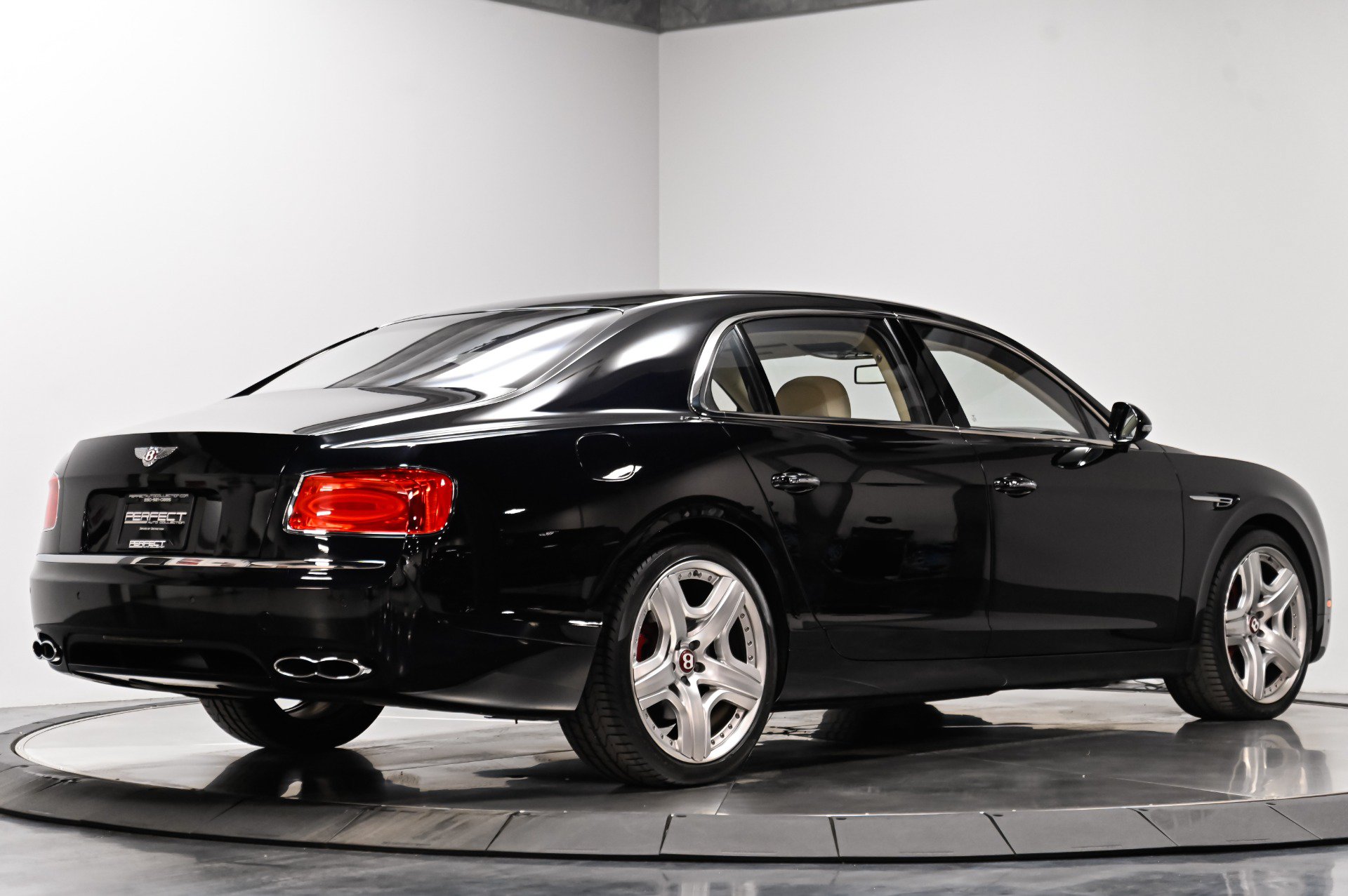 Used 2015 Bentley Flying Spur V8 AWD/4WD image 23