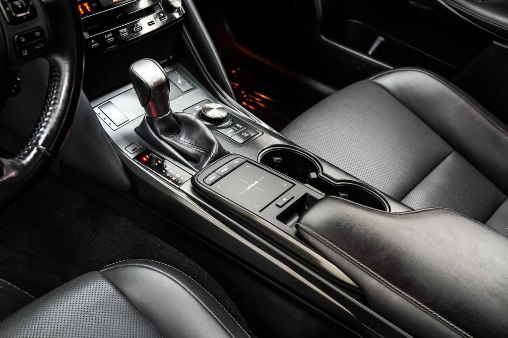 Used 2024 Lexus IS 350 F Sport RWD image 22