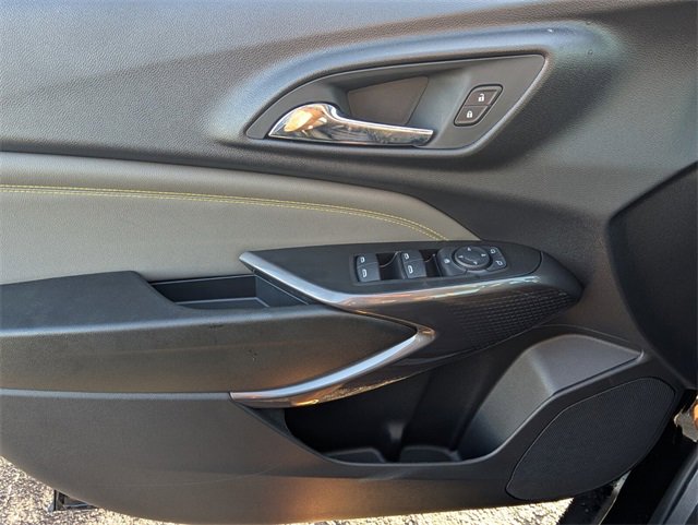 New 2025 Chevrolet Trax ACTIV w/ Sunroof Package image 13