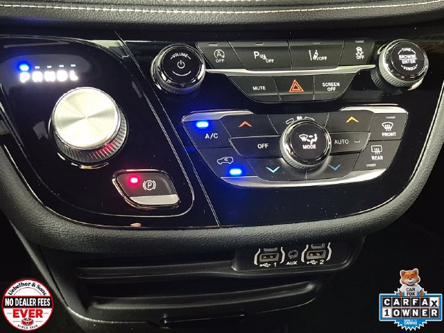 Used 2021 Chrysler Pacifica Touring w/ S Appearance Package FWD image 19