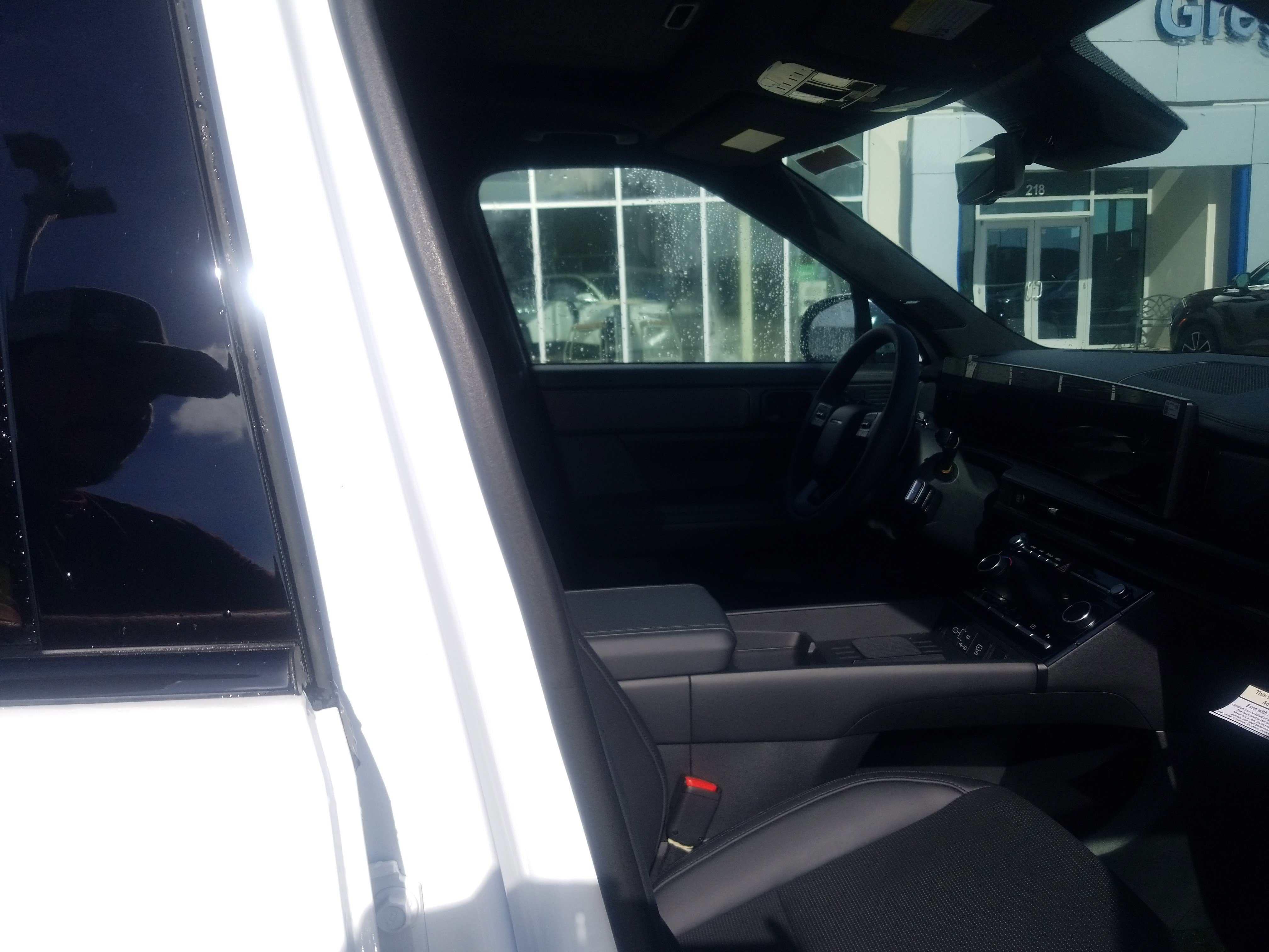 New 2025 Hyundai Santa Fe Calligraphy AWD/4WD image 17