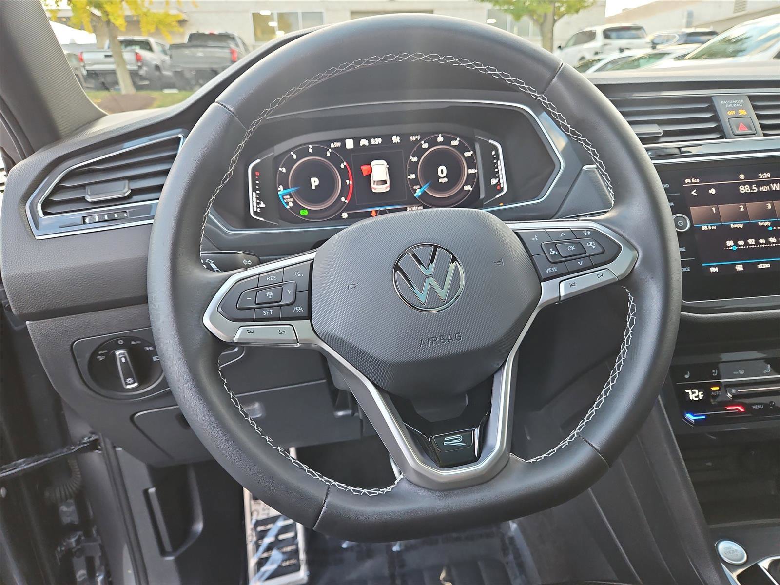 Certified 2023 Volkswagen Tiguan SEL R-Line image 16