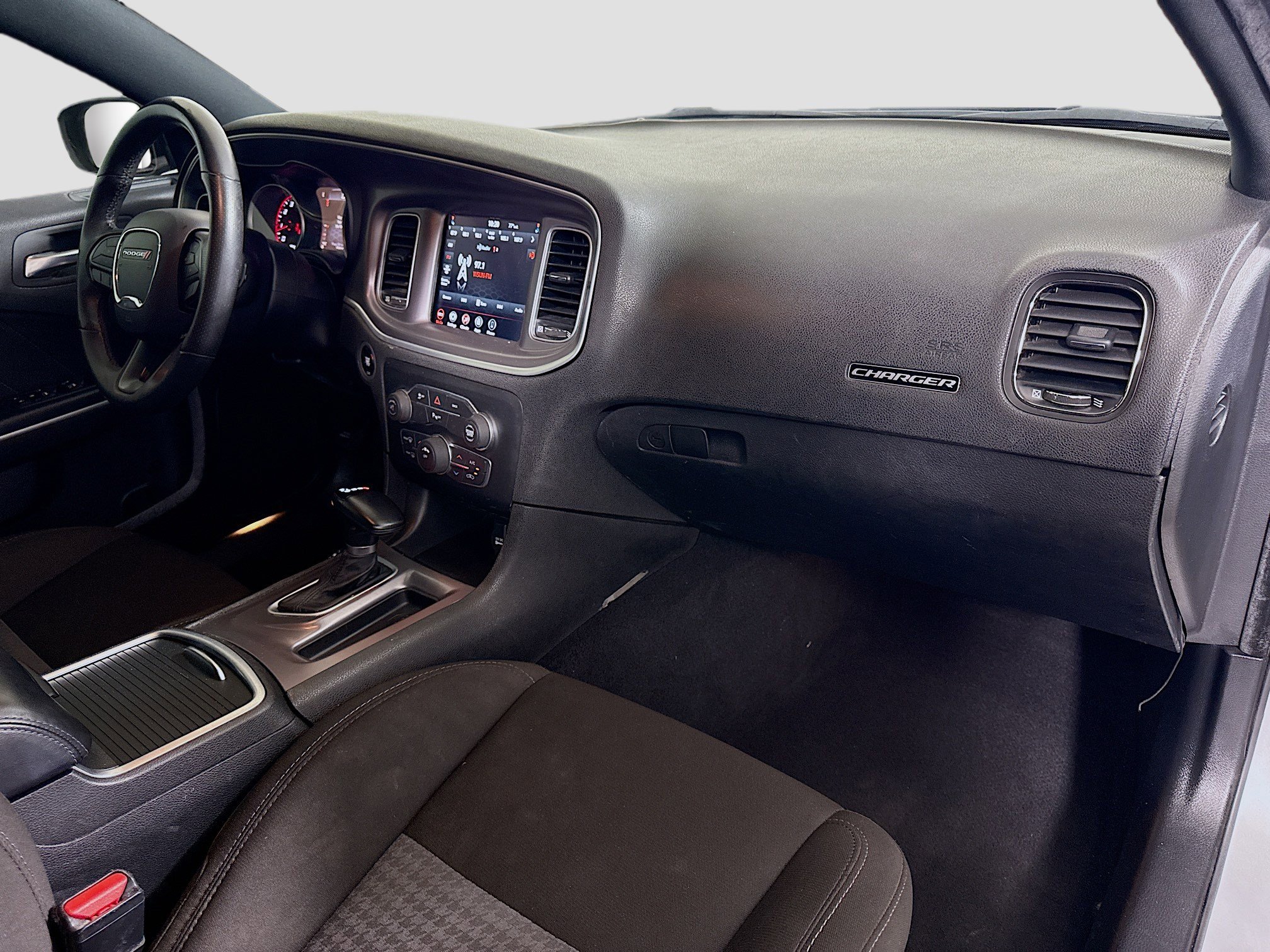 Used 2022 Dodge Charger SXT image 30