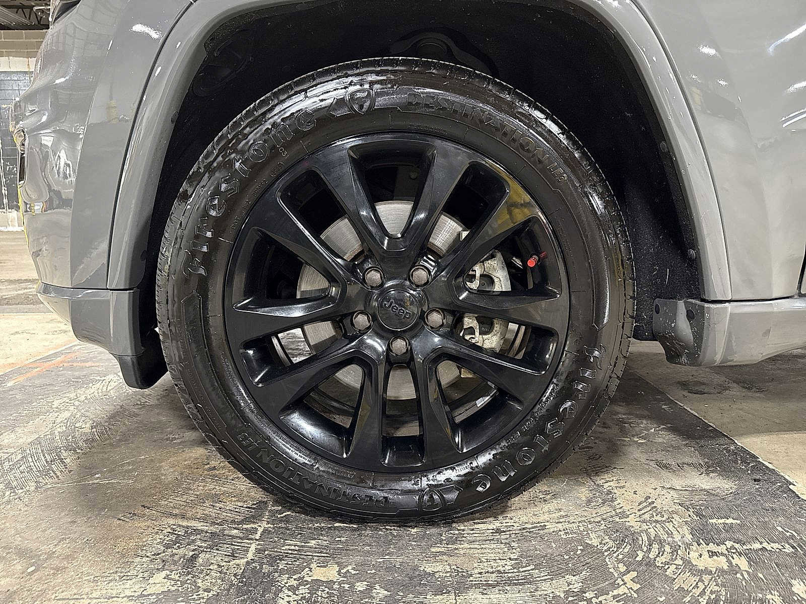 Used 2021 Jeep Grand Cherokee Laredo X image 10