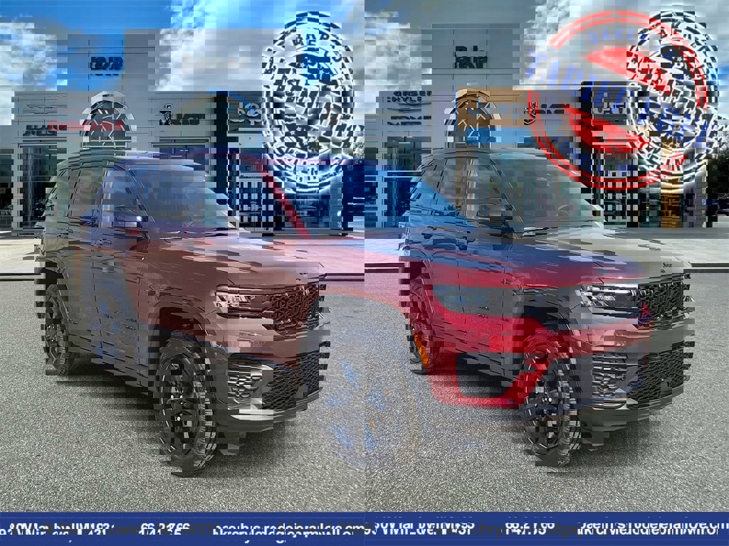 New 2025 Jeep Grand Cherokee Altitude image 1