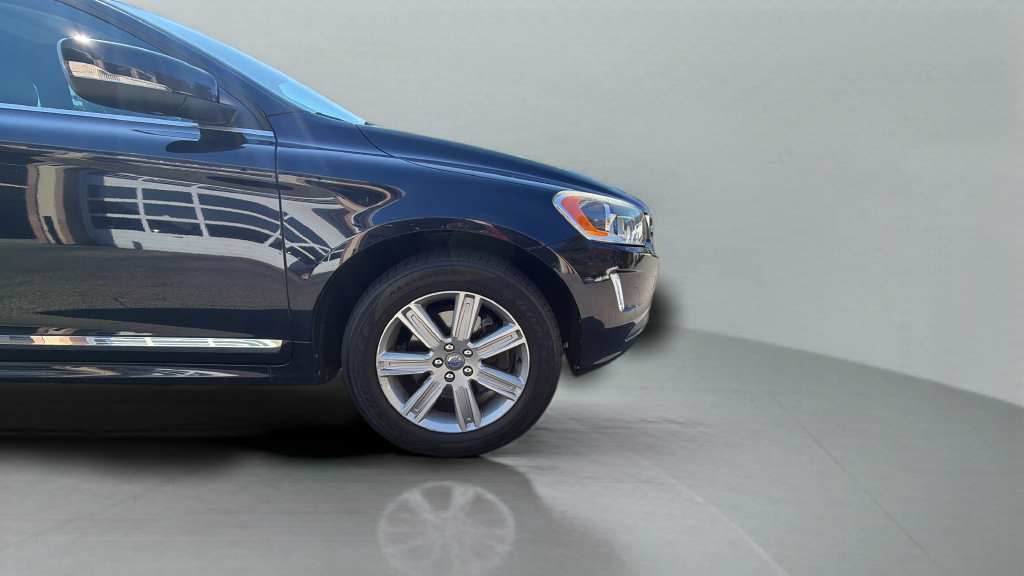 Used 2016 Volvo XC60 T6 AWD/4WD image 32