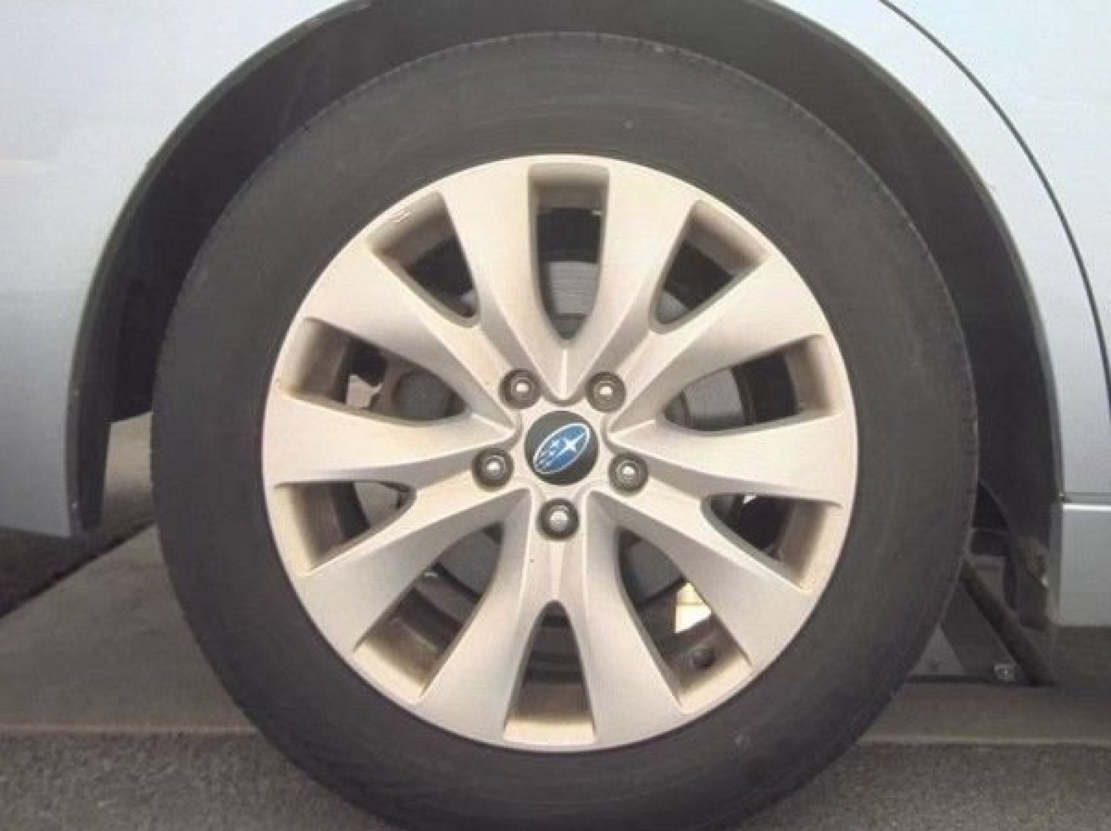 Used 2017 Subaru Legacy 2.5i Premium AWD/4WD image 6