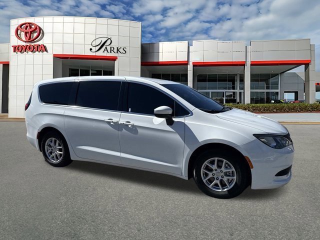 Used 2017 Chrysler Pacifica Touring