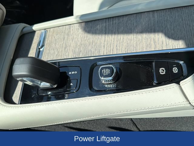 Used 2024 Volvo XC90 B6 Plus AWD/4WD image 25