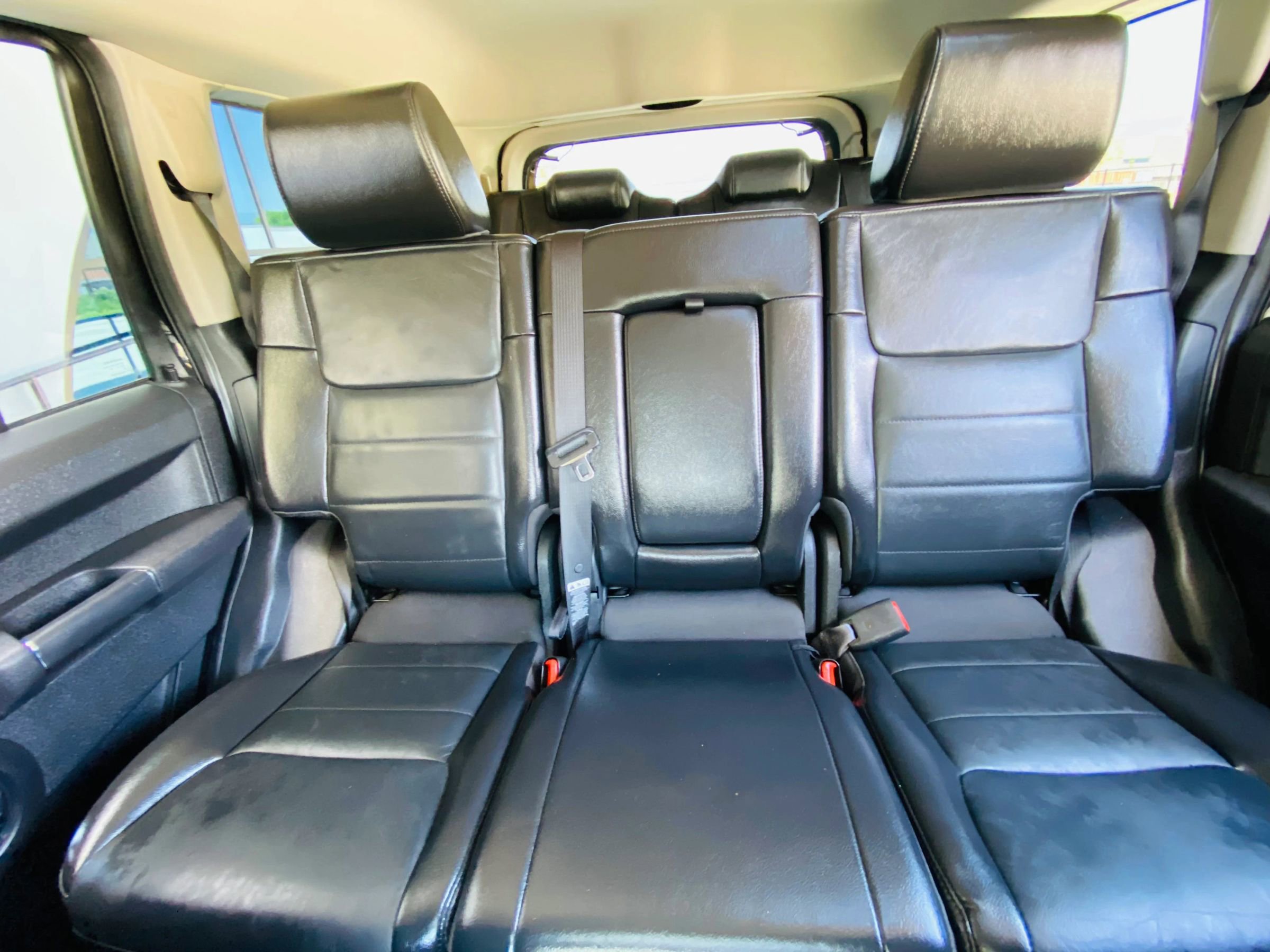 Used 2010 Jeep Commander Sport w/ Sun/Sound Group RWD image 15