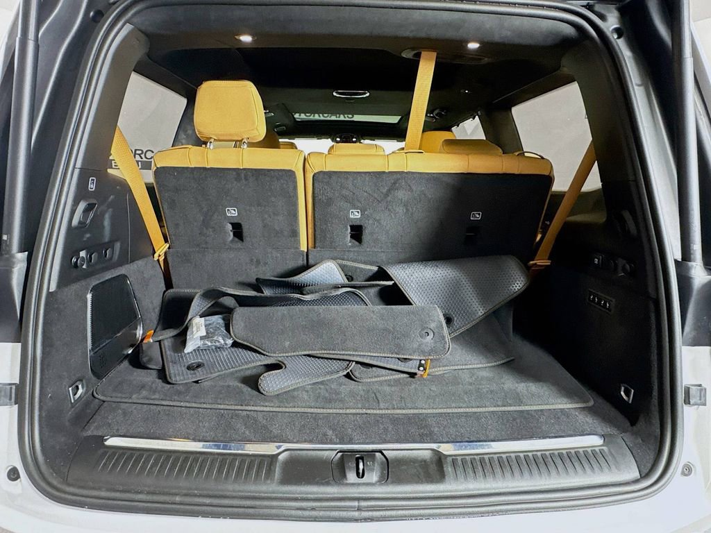 Used 2024 Jeep Grand Wagoneer Series III w/ Rear Seat Video Group 1 image 29