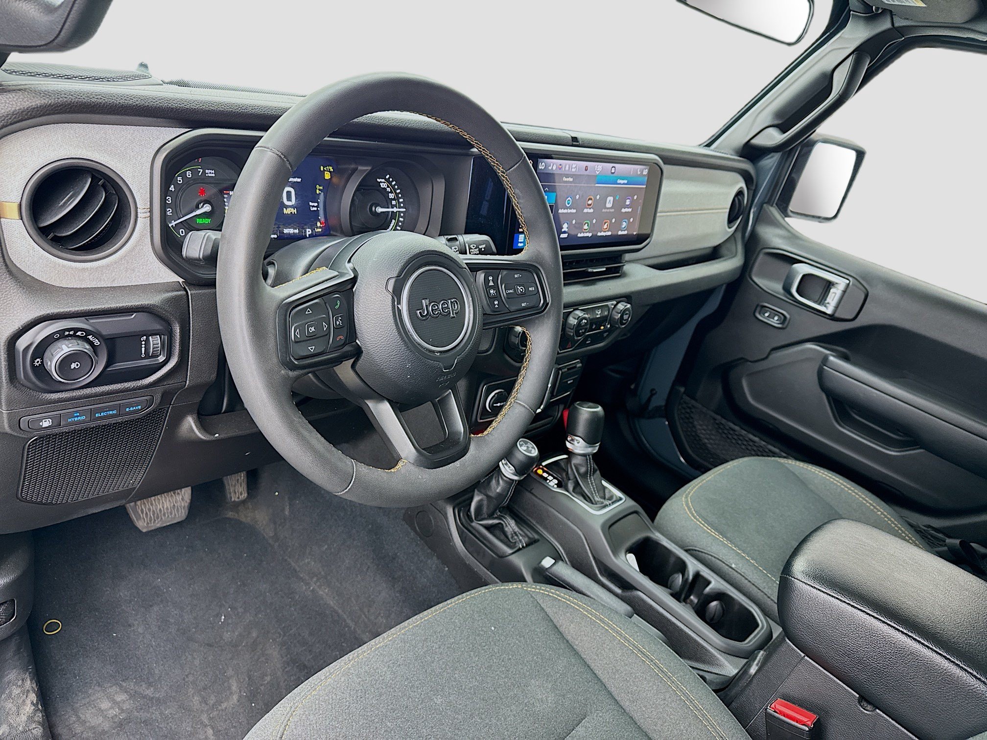 Used 2024 Jeep Wrangler Unlimited AWD/4WD image 7
