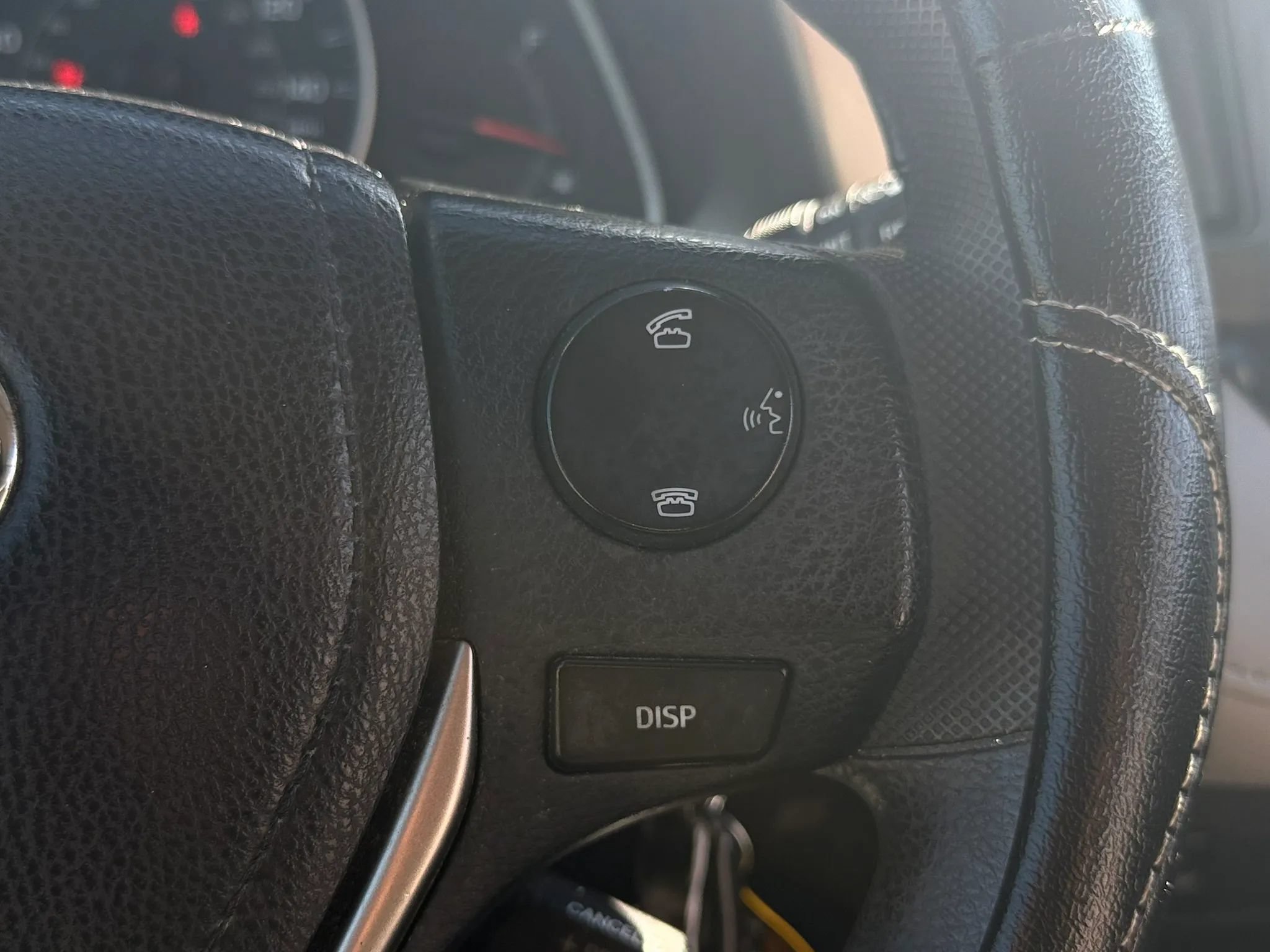 Used 2015 Toyota RAV4 XLE image 28