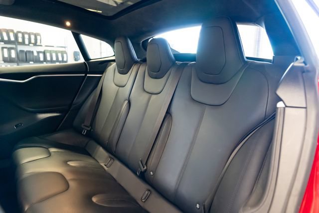 Used 2015 Tesla Model S 70D AWD/4WD image 26