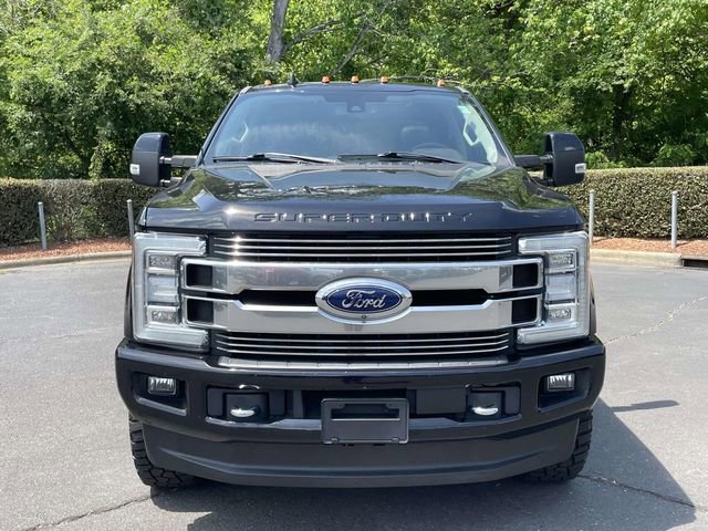Used 2019 Ford F250 Limited AWD/4WD image 2
