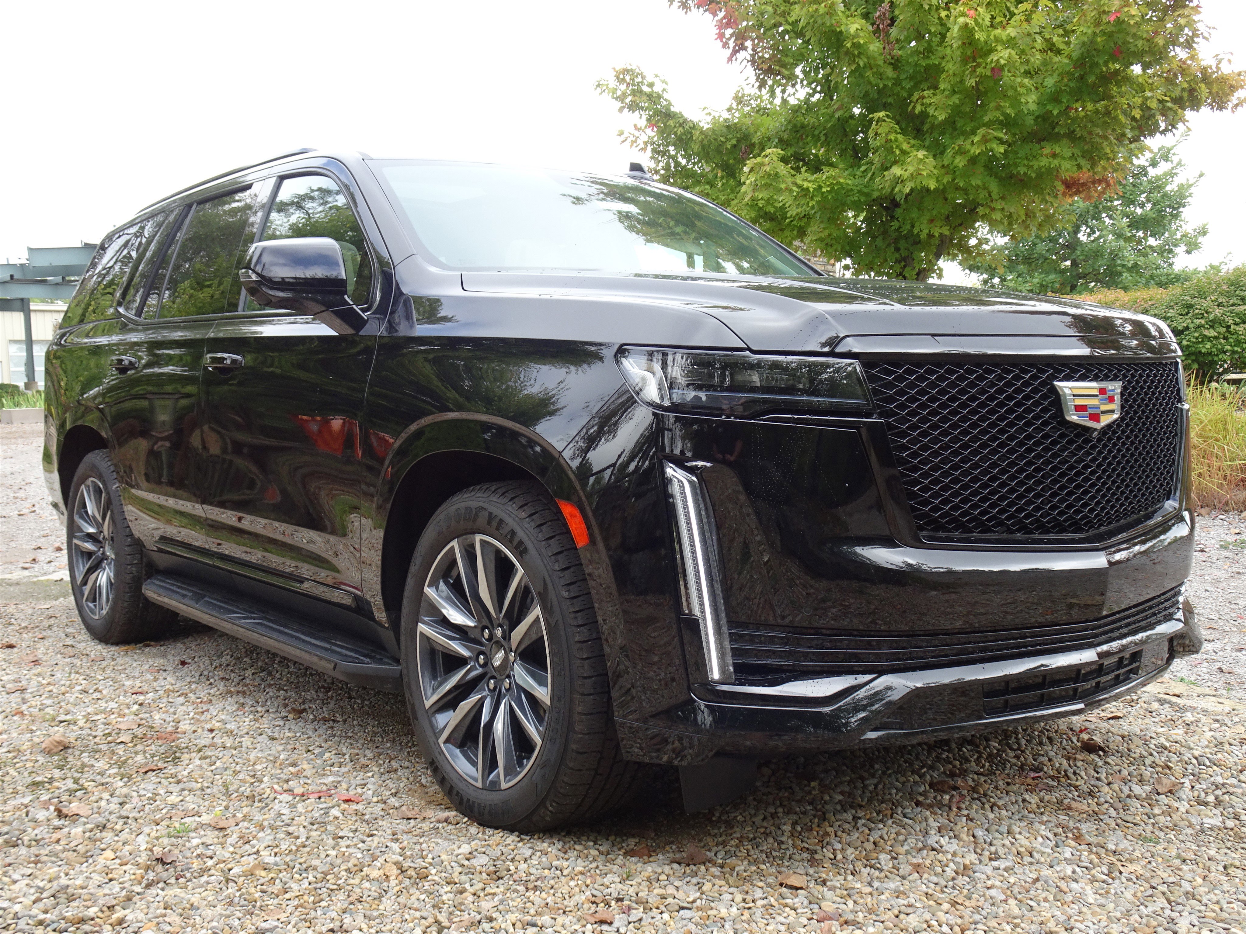 Used 2023 Cadillac Escalade Sport Platinum image 12