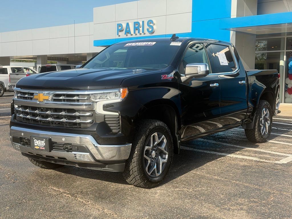 Used 2023 Chevrolet Silverado 1500 LTZ AWD/4WD image 3