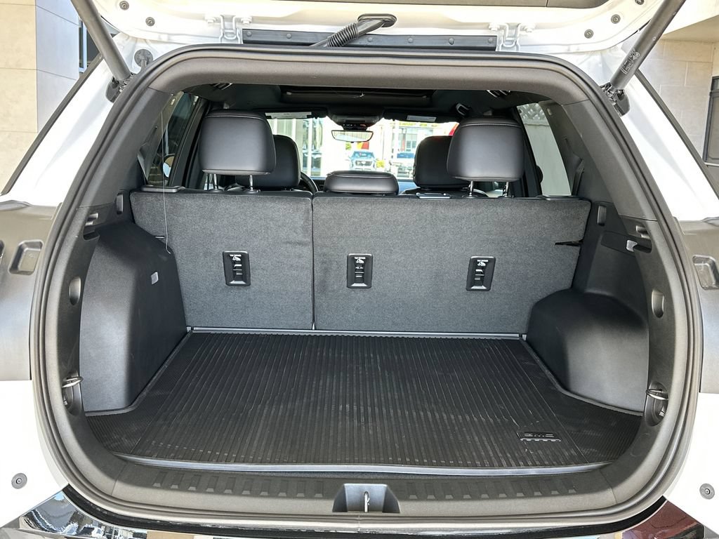 New 2026 GMC Terrain AT4 AWD/4WD image 31