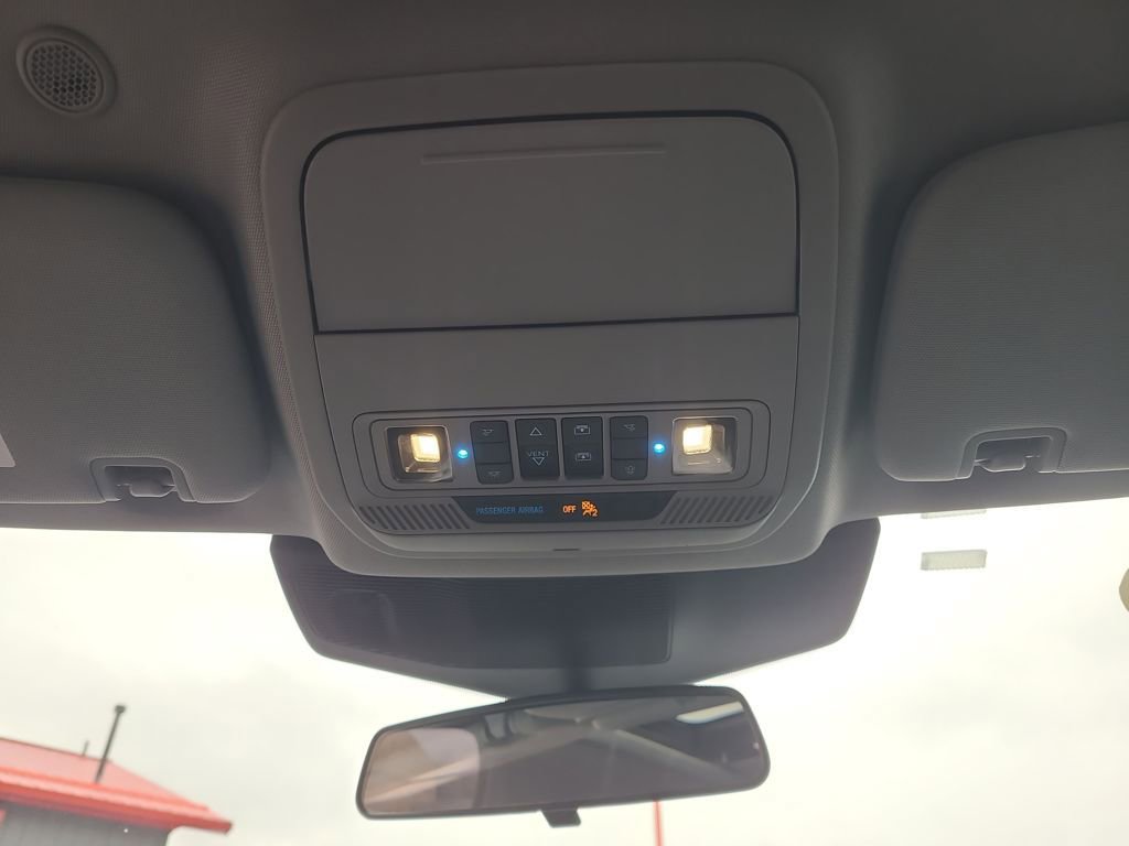 Used 2023 Ford Explorer XLT image 35