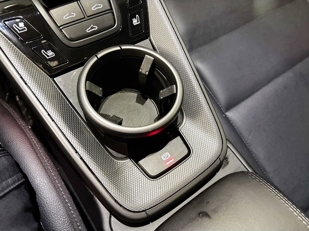 Used 2024 Porsche 911 Carrera 4 image 15