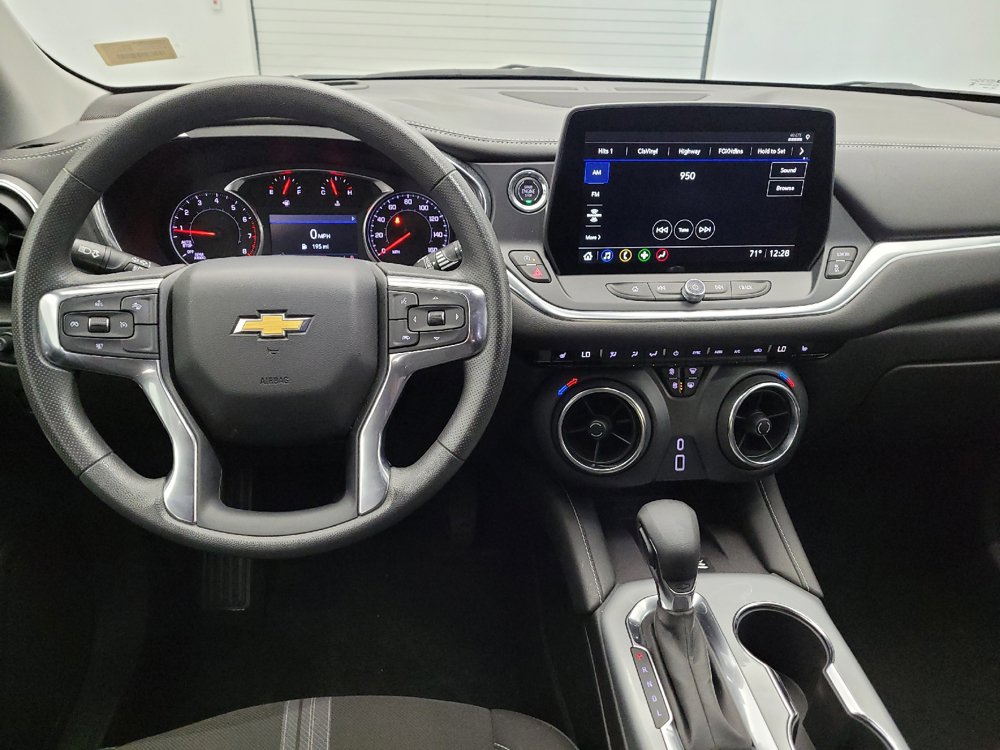 Used 2024 Chevrolet Blazer LT w/ Convenience Package FWD image 22