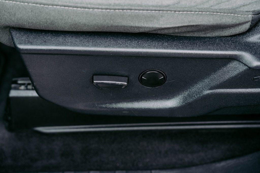 Used 2023 Ford F150 XLT w/ Trailer Tow Package image 16