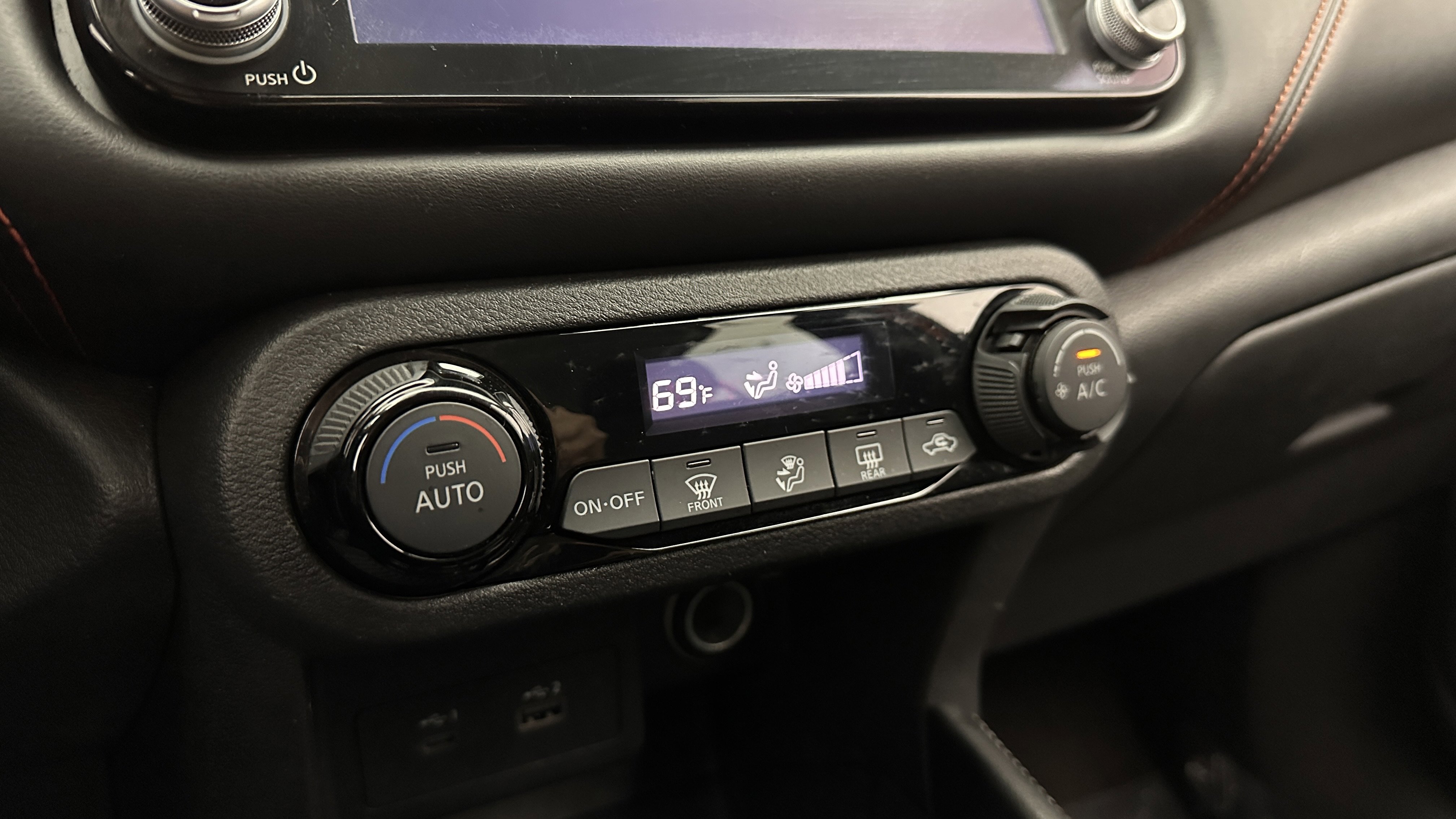 Used 2023 Nissan Kicks SR FWD image 15