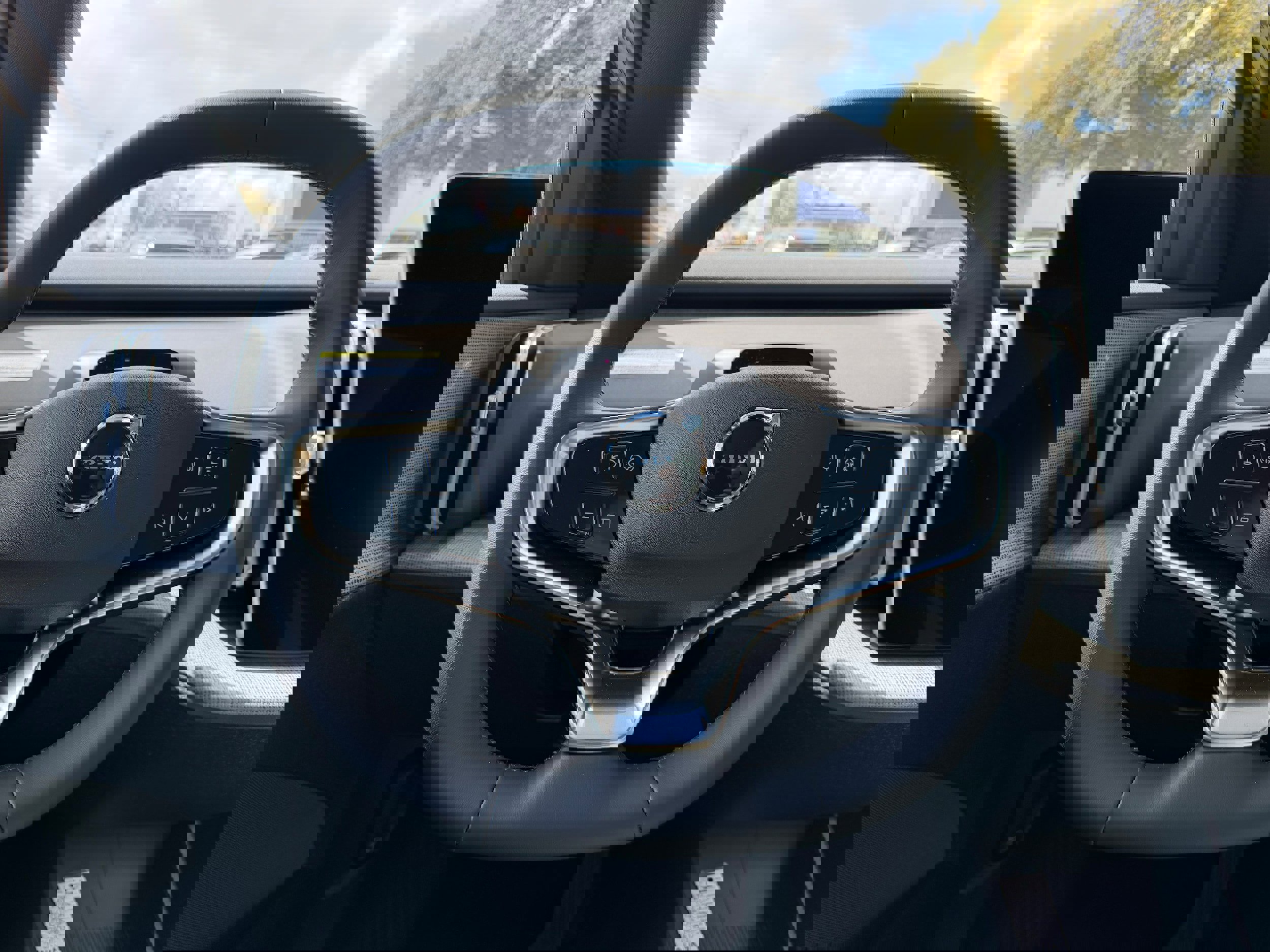 New 2026 Volvo EX30 Cross Country Ultra w/ Protection Package Premier image 15