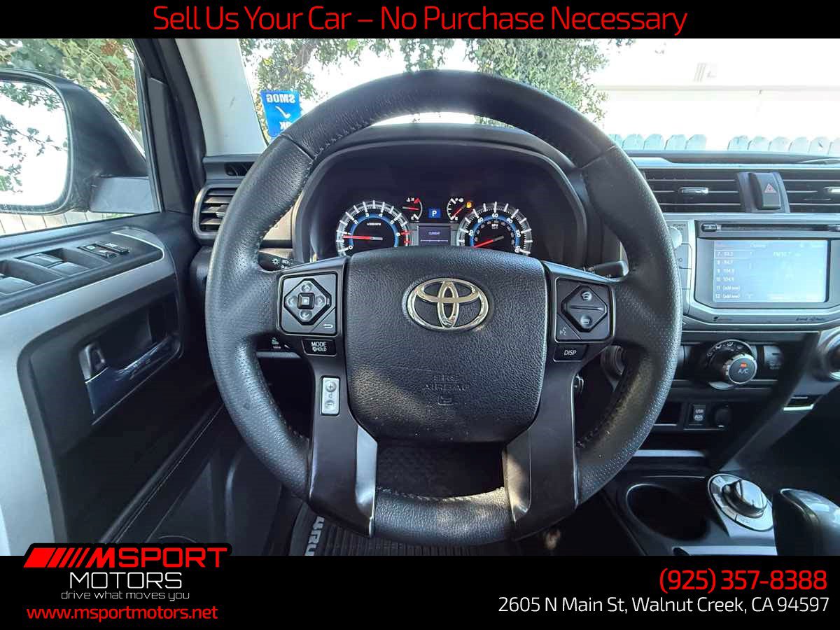 Used 2018 Toyota 4Runner SR5 AWD/4WD image 25