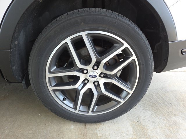 Used 2018 Ford Explorer Sport AWD/4WD image 75