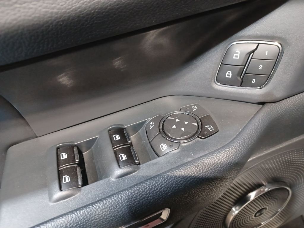 Used 2022 Ford Expedition Max Limited image 15