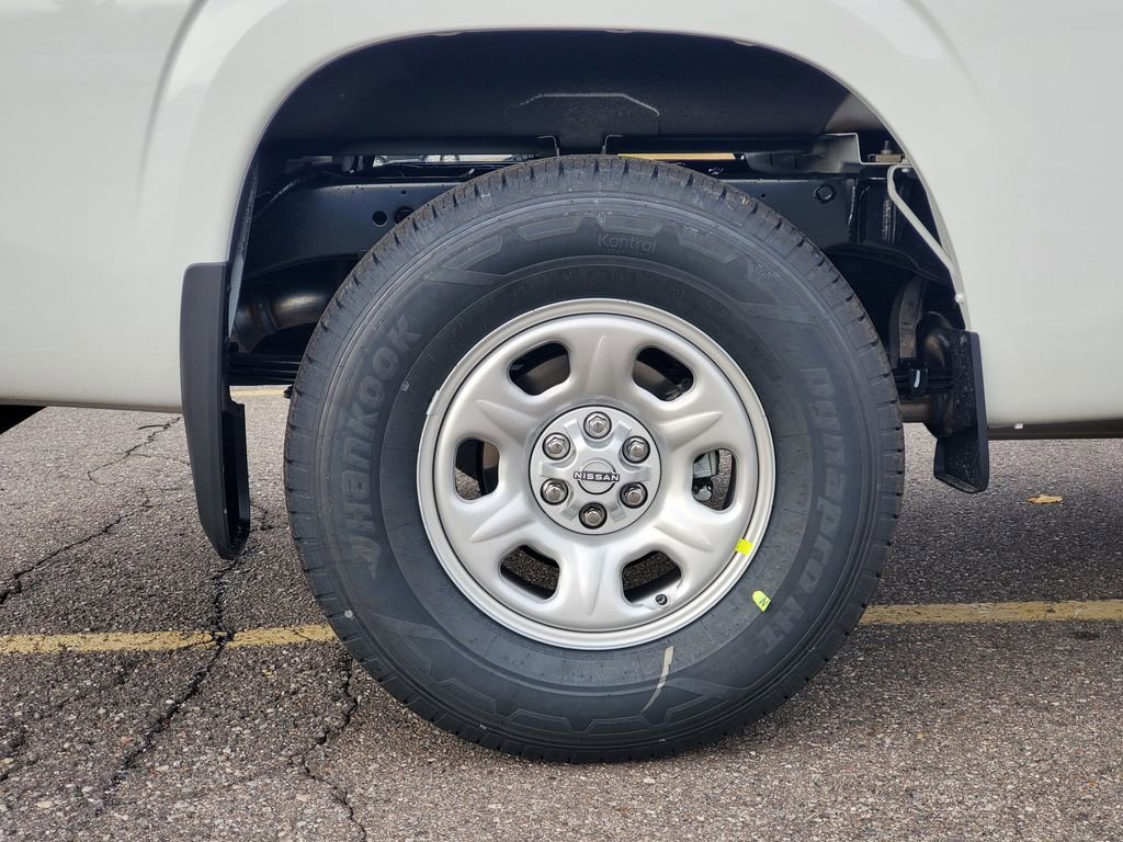 New 2026 Nissan Frontier S image 5