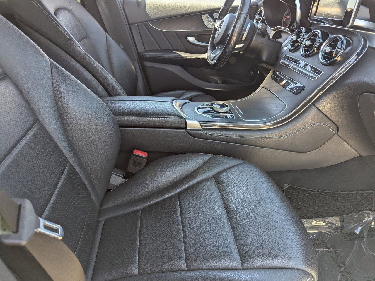 Used 2018 Mercedes-Benz GLC 300 w/ AMG Line image 9