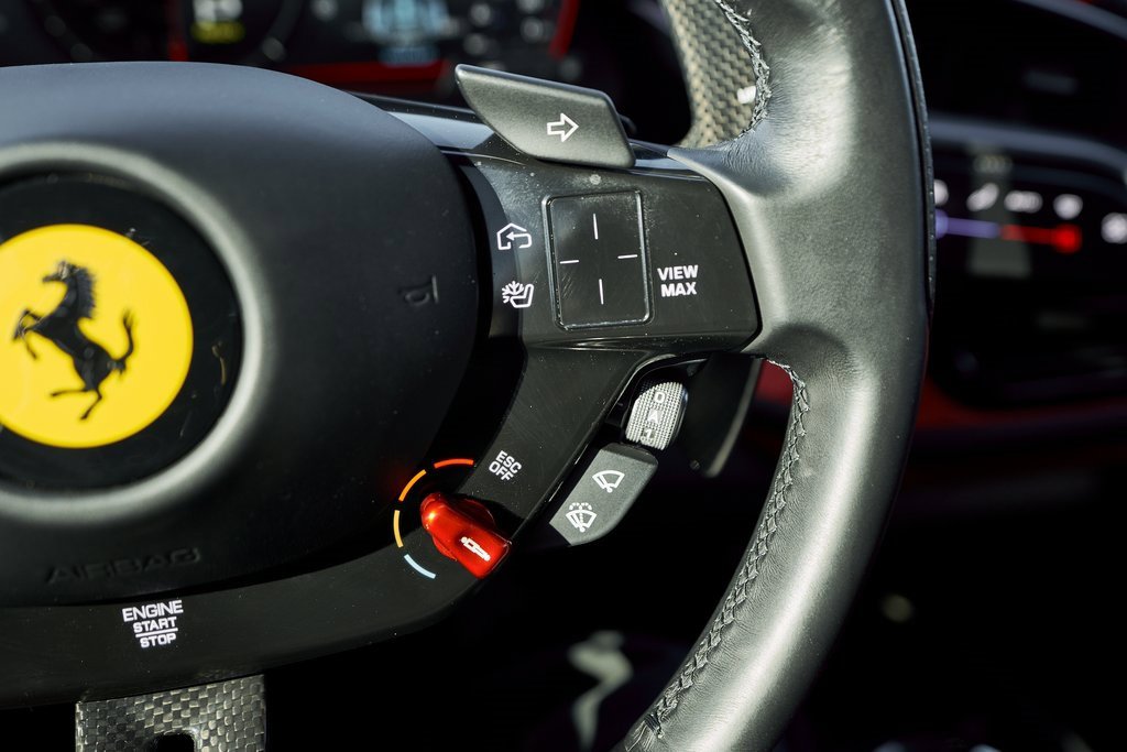 Used 2022 Ferrari SF90 Stradale image 59