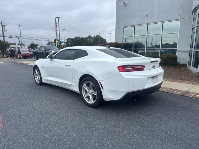 Used 2016 Chevrolet Camaro LT RWD image 9