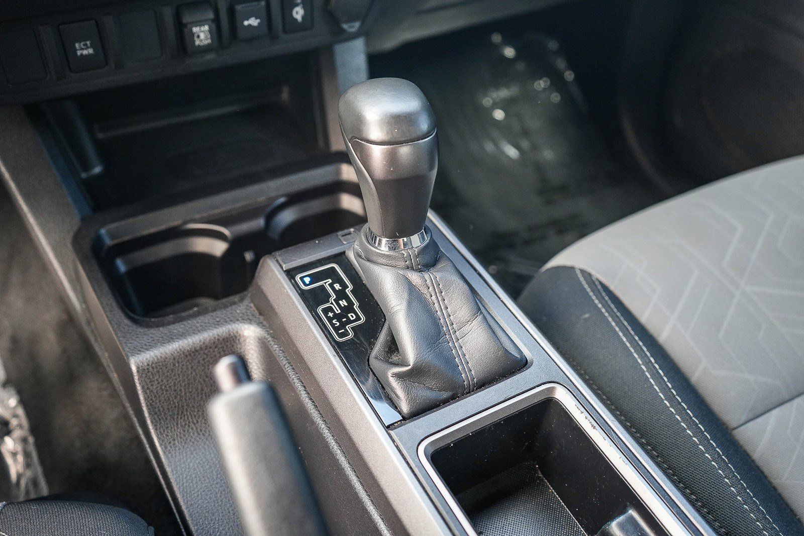 Used 2023 Toyota Tacoma TRD Off-Road AWD/4WD image 19