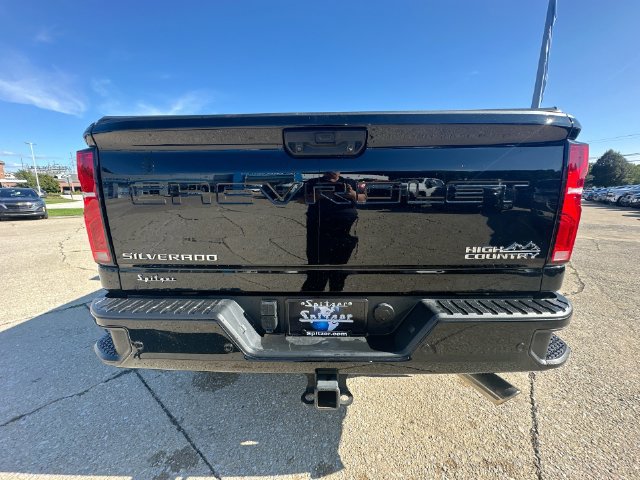 Used 2024 Chevrolet Silverado 2500 High Country w/ Technology Package AWD/4WD image 36