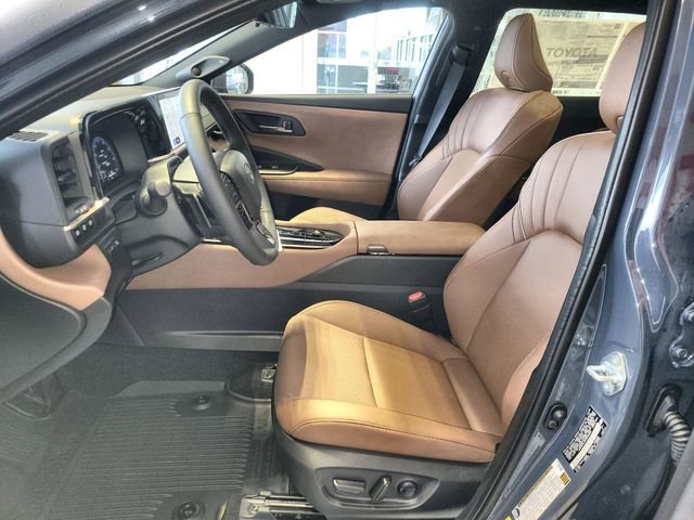 New 2025 Toyota Crown Signia image 12