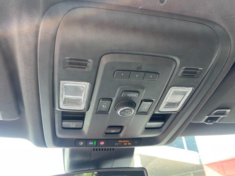 Used 2023 Chevrolet Suburban RST w/ Sport Performance Package AWD/4WD image 37