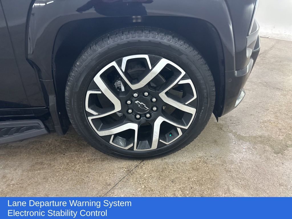 Used 2024 Chevrolet Silverado EV RST image 15